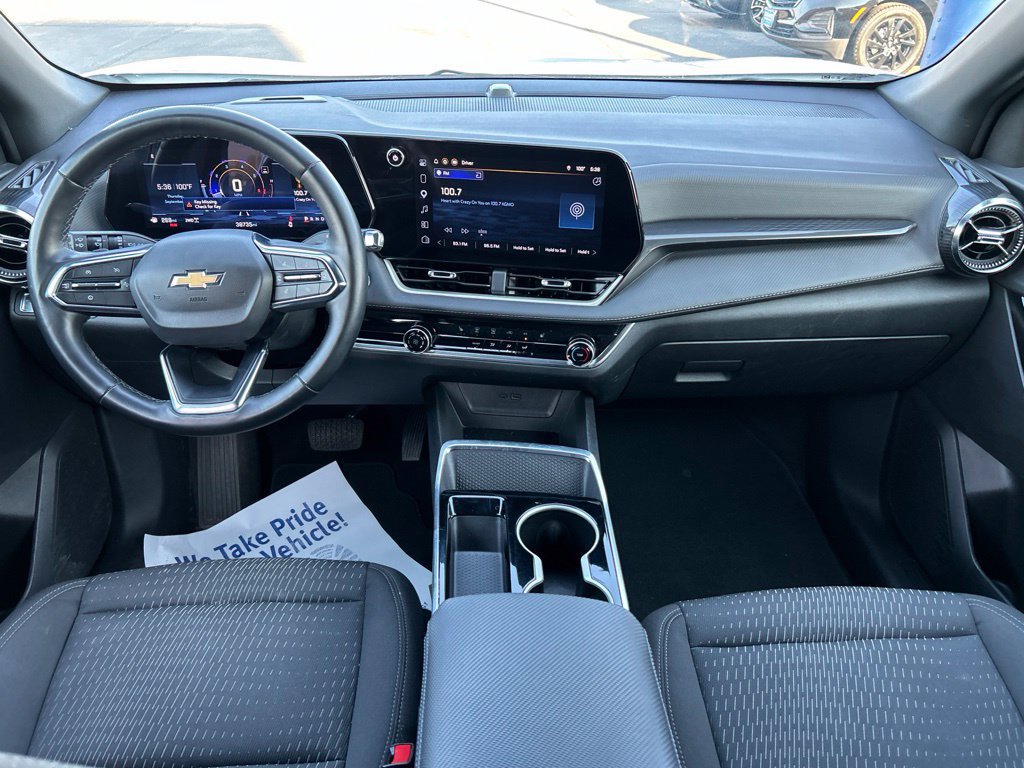 Used 2025 Chevrolet Equinox LT AWD/4WD image 18