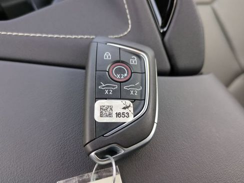 Used 2025 Chevrolet Corvette Z06 RWD image 35