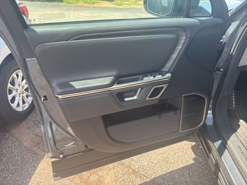 Used 2022 Rivian R1T Adventure AWD/4WD image 38