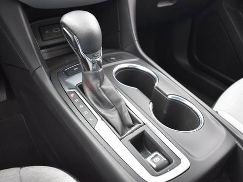 Used 2024 Chevrolet Equinox LT image 25