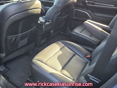 Used 2024 Kia Telluride S image 7