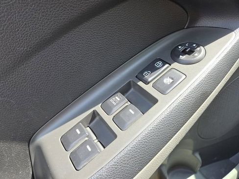 Used 2018 Kia Forte LX FWD image 6