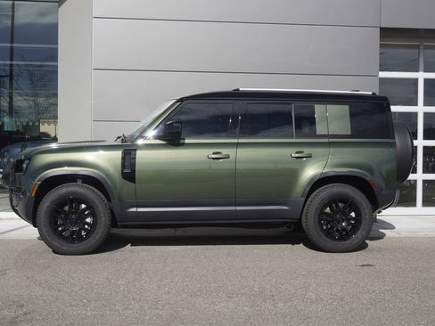 New 2026 Land Rover Defender 110 S image 8