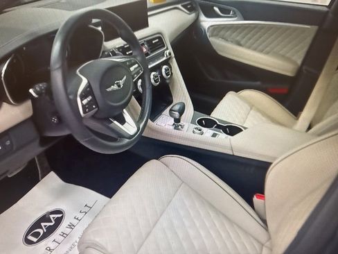 Used 2023 Genesis G70 3.3T w/ Sport Prestige Package image 5