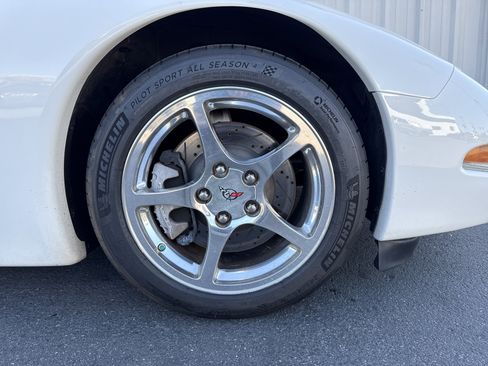 Used 2002 Chevrolet Corvette Convertible w/ Preferred Equipment Group2 image 20