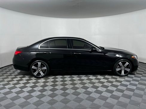 Used 2023 Mercedes-Benz C 300 4MATIC Sedan image 4