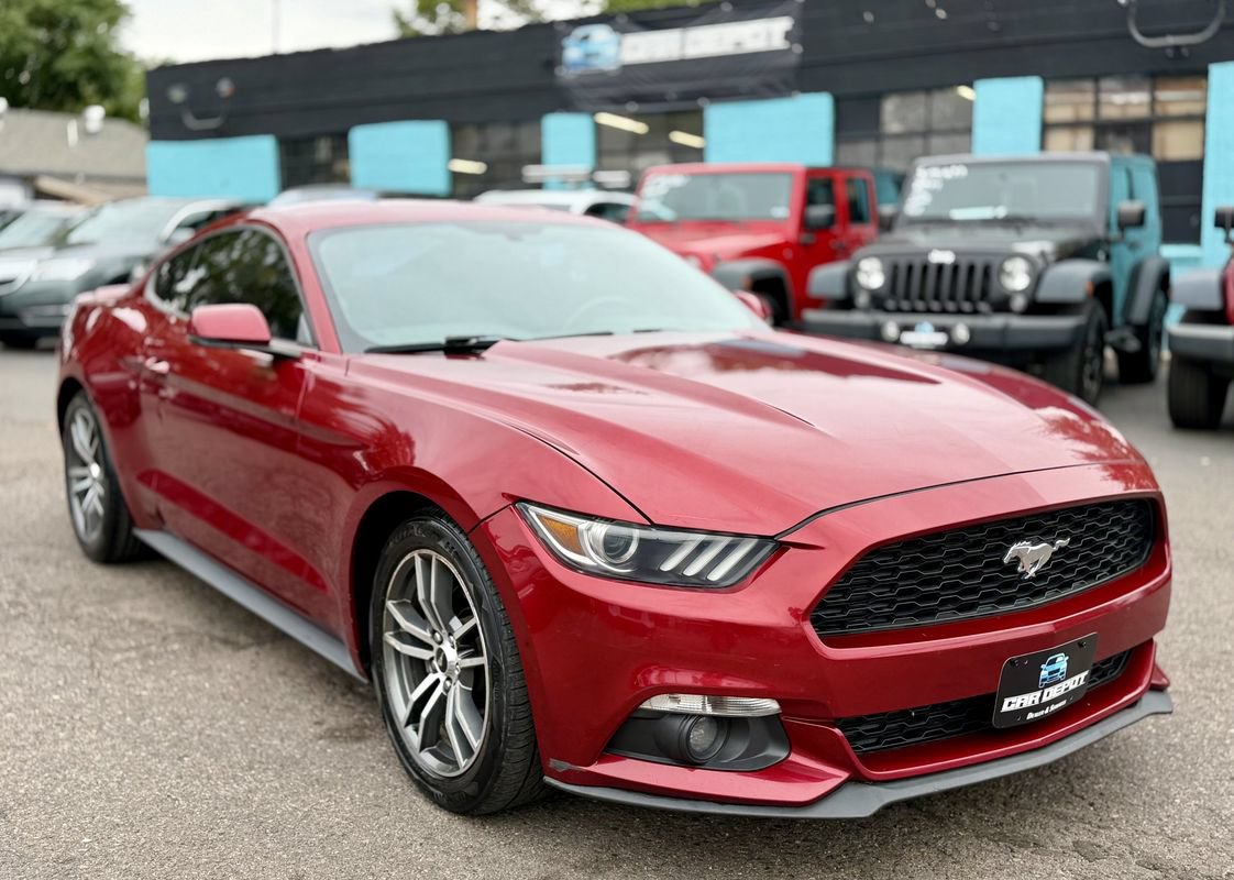 Used 2015 Ford Mustang Premium RWD image 1