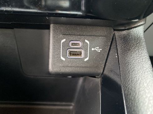 Used 2025 Jeep Compass Limited AWD/4WD image 15