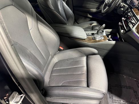 Used 2017 BMW 540i xDrive AWD/4WD image 48