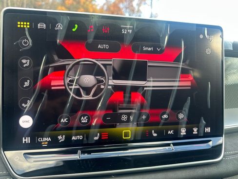 New 2026 Volkswagen Tiguan SE image 11