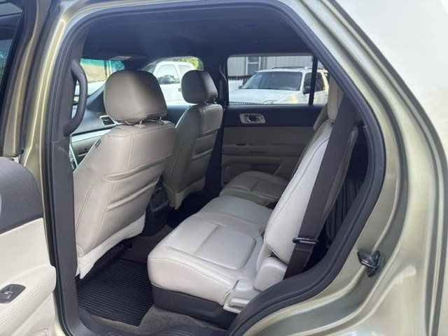Used 2013 Ford Explorer XLT AWD/4WD image 8