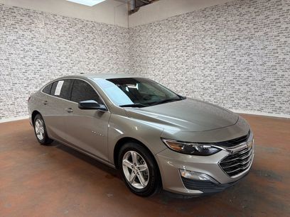 Used 2022 Chevrolet Malibu LS w/ LPO, Convenience Package 1