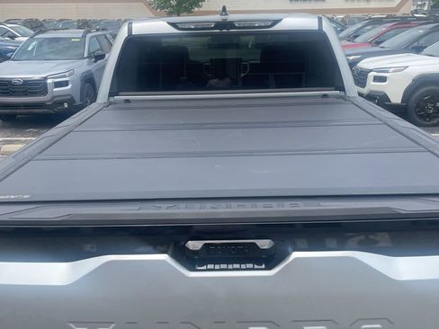 Used 2023 Toyota Tundra Platinum w/ Advanced Package AWD/4WD image 10