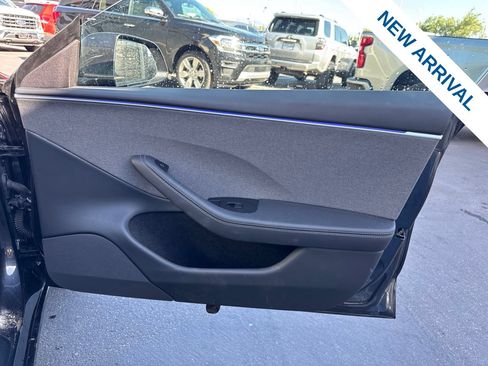 Used 2025 Tesla Model 3 Long Range RWD image 10