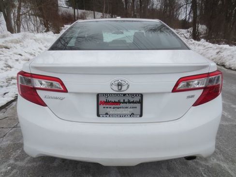 Used 2013 Toyota Camry image 6