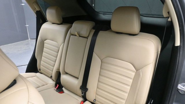 Used 2022 Ford Edge SEL AWD/4WD image 25