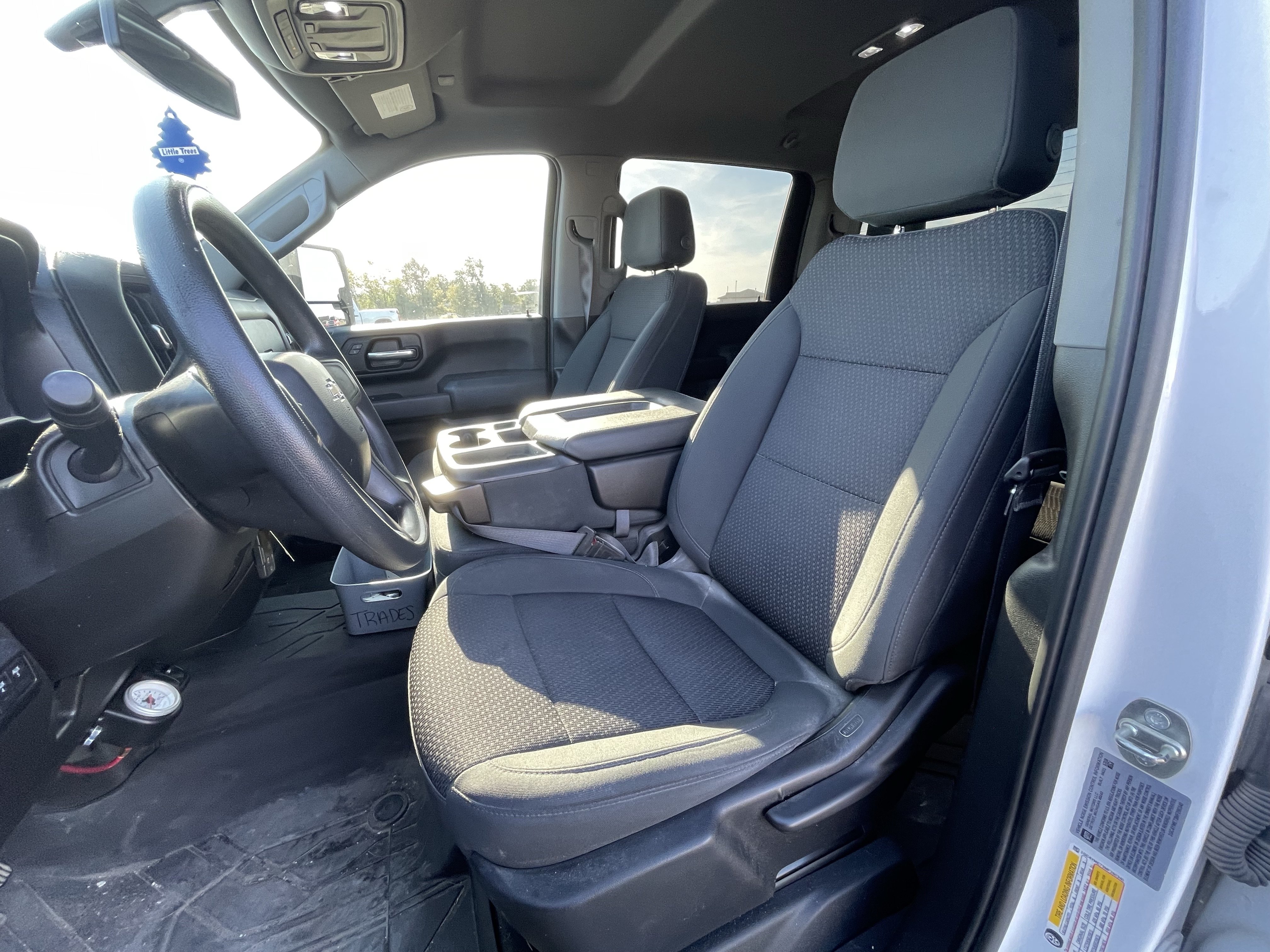 Used 2021 Chevrolet Silverado 2500 Custom w/ Custom Value Package AWD/4WD image 11