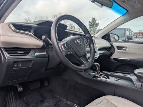 Used 2014 Toyota Avalon XLE image 7