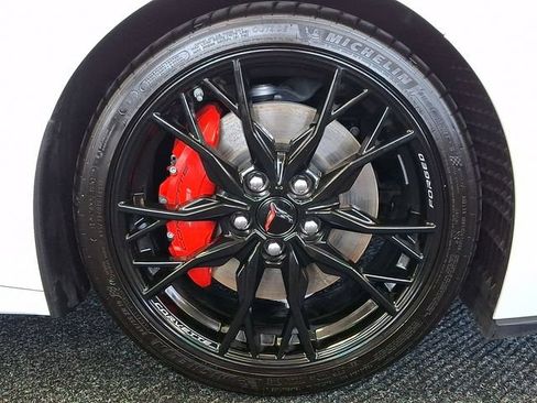 Used 2023 Chevrolet Corvette Stingray Preferred Conv w/ Z51 Performance Package RWD image 7