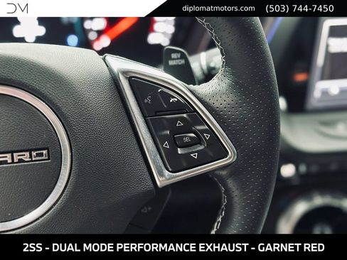 Used 2016 Chevrolet Camaro SS RWD image 27