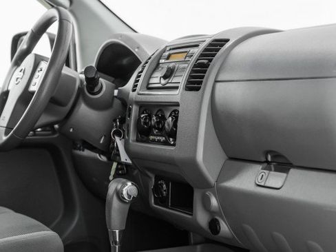 Used 2008 Nissan Frontier SE w/ SE Value Truck Pkg image 20