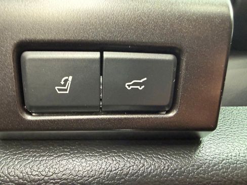 Used 2021 Ford Expedition Max Limited AWD/4WD image 23