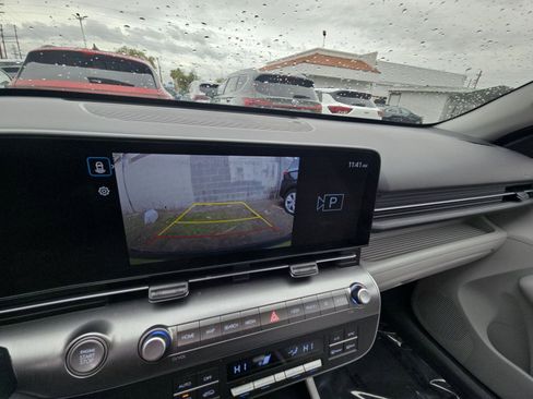 Used 2025 Hyundai Kona SEL image 39