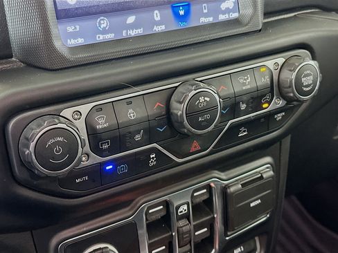 Used 2022 Jeep Wrangler Unlimited Rubicon 4xe w/ Cold Weather Group image 23