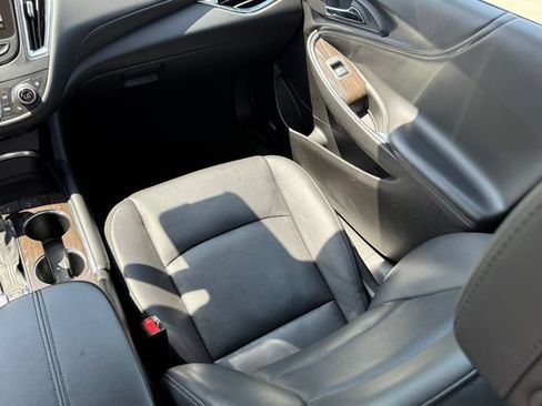 Used 2024 Chevrolet Malibu LT FWD image 25