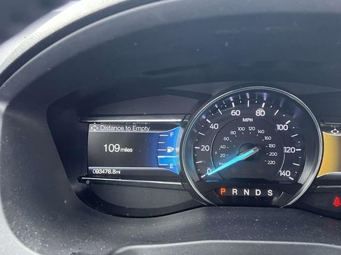 Certified 2018 Ford Explorer XLT w/ Equipment Group 202A AWD/4WD image 9