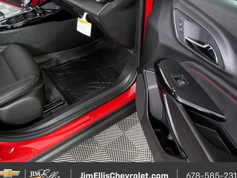 New 2026 Chevrolet Trax RS w/ Sunroof Package image 23