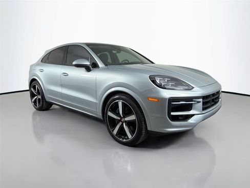 Used 2025 Porsche Cayenne Coupe AWD/4WD image 9
