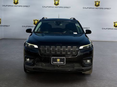 Used 2021 Jeep Cherokee Latitude Plus FWD image 2