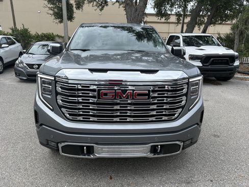 Used 2024 GMC Sierra 1500 Denali w/ Denali Reserve Package AWD/4WD image 2
