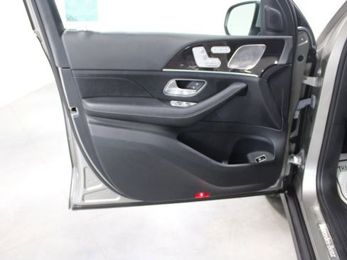 Used 2023 Mercedes-Benz GLE 350 4MATIC image 19