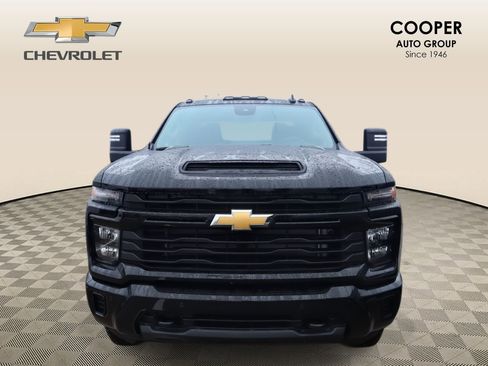 New 2026 Chevrolet Silverado 2500 Custom w/ Custom Value Package AWD/4WD image 10