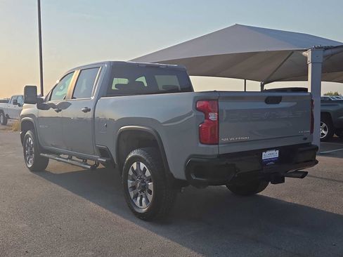 Used 2025 Chevrolet Silverado 2500 Custom w/ Custom Value Package AWD/4WD image 6