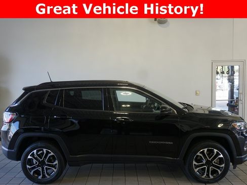 Used 2024 Jeep Compass Limited image 2