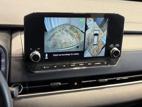 Used 2024 Mitsubishi Outlander SE image 11