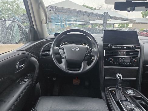 Used 2024 INFINITI QX80 Luxe RWD image 14