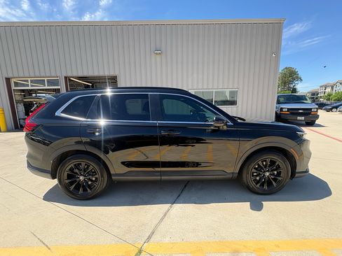 Certified 2023 Honda CR-V Sport image 9