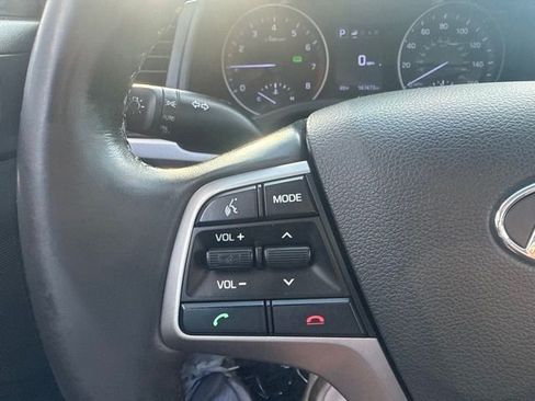 Used 2018 Hyundai Elantra Value Edition FWD image 19