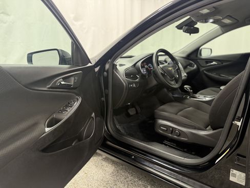 Certified 2024 Chevrolet Malibu RS image 11