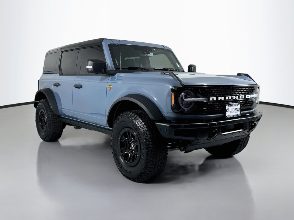 Used 2025 Ford Bronco Badlands AWD/4WD image 4