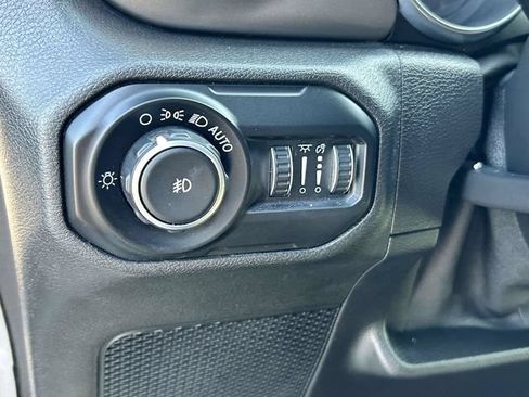 Used 2020 Jeep Wrangler Unlimited Sport AWD/4WD image 17