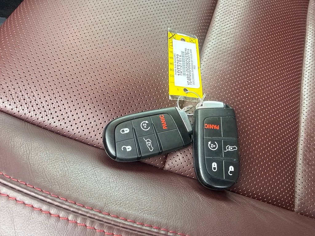 Used 2025 Dodge Durango GT AWD/4WD image 33