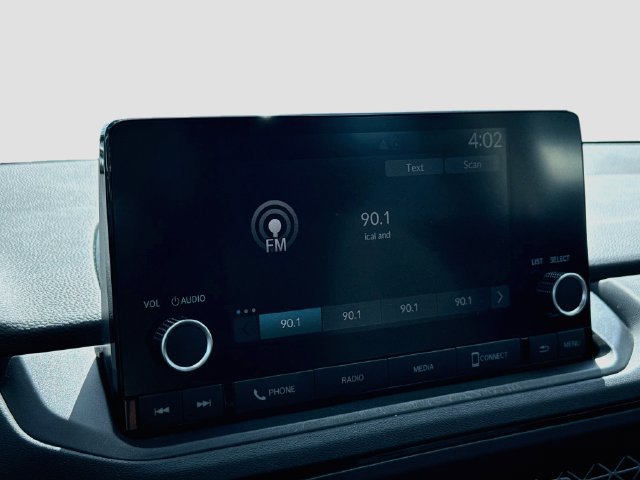 Certified 2023 Honda Accord EX image 17