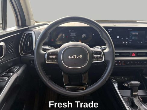 Used 2024 Kia Sorento S AWD/4WD image 12