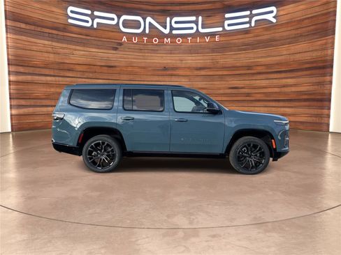 New 2026 Jeep Grand Wagoneer Summit image 7