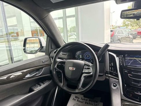 Used 2020 Cadillac Escalade Platinum AWD/4WD image 40